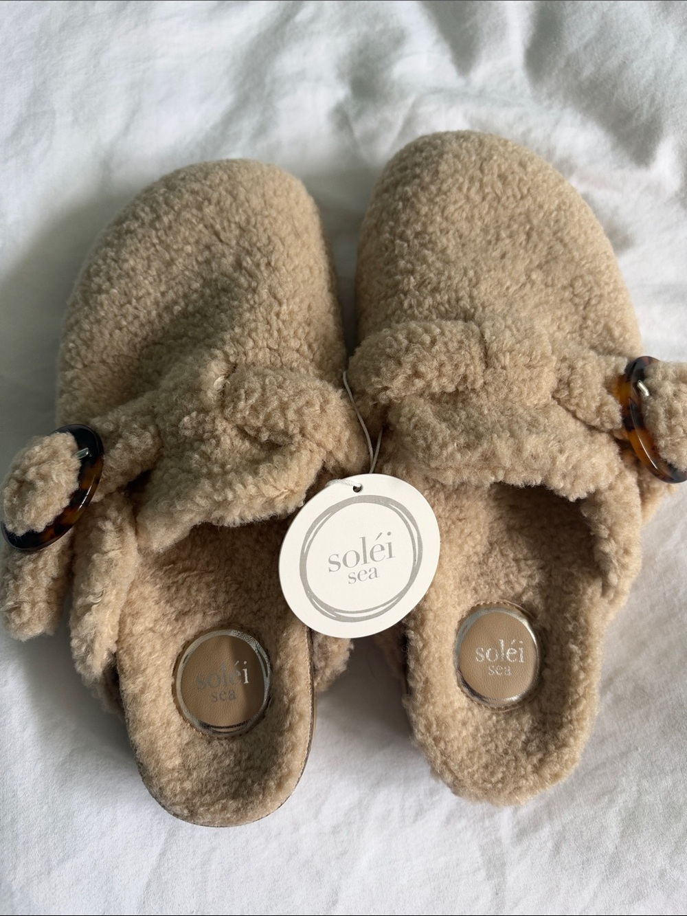 Solie Sea cream puff slippers